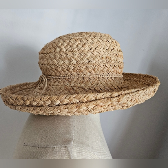 Helen Kaminski Accessories - HELEN KAMINSKI Newport Natural Raffia Straw Brim Hat